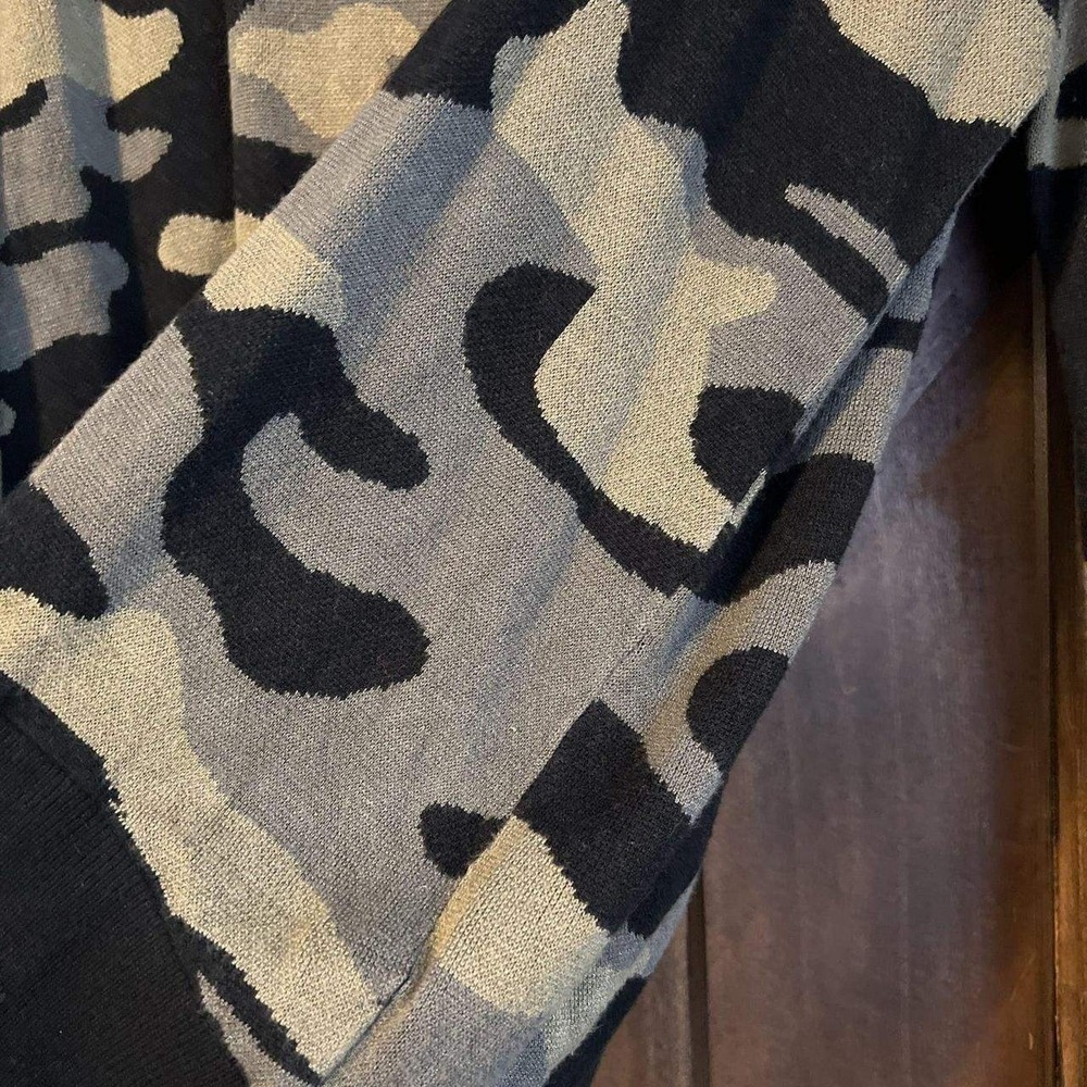 Isaac Mizrahi New York Camo Crewneck Sweater Green Grey Black Womens Large - Picture 4 of 8